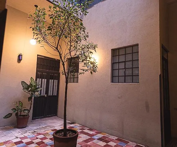 Del Lofts Downtown Hotel *